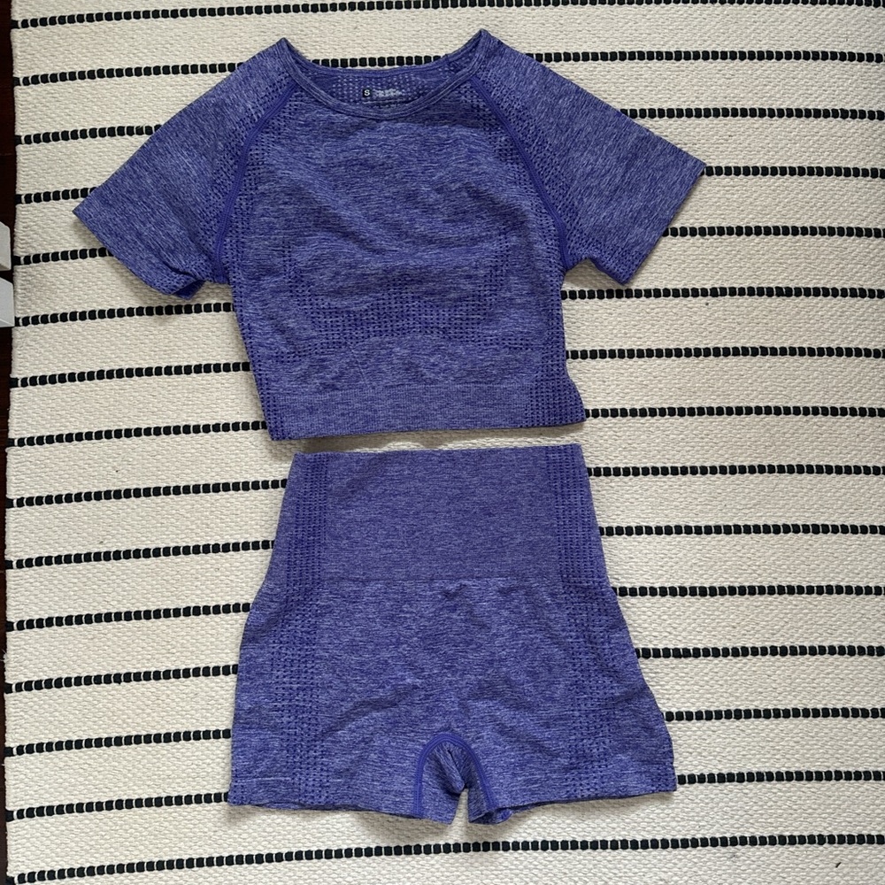 Lavender workout set (top & bottom)